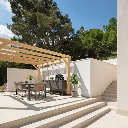 Porto Ventisette Villa *