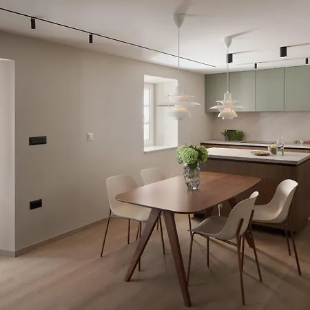 Porto Ventisette プロミン