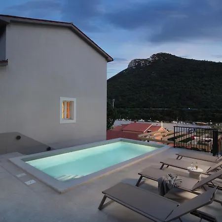 Porto Ventisette