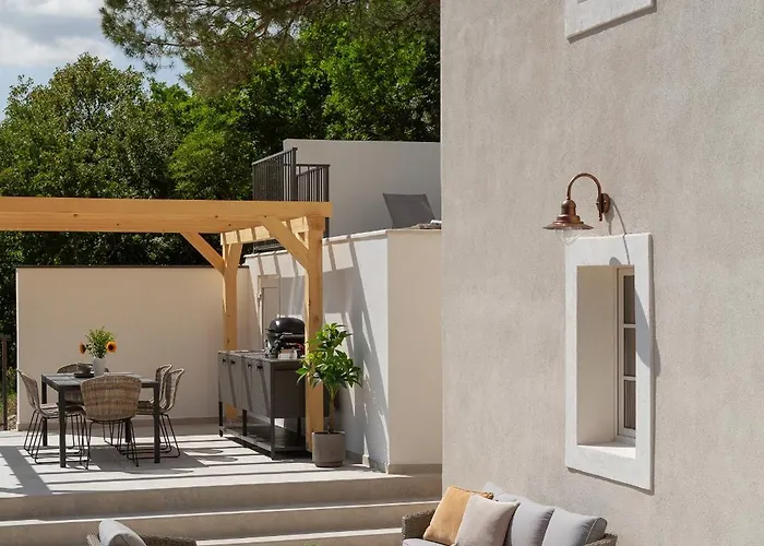 Porto Ventisette Villa *